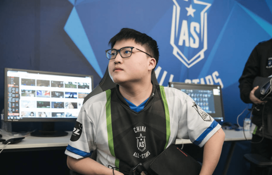 kaiyun-Uzi在拜仁比赛中出色发挥，夺冠引发热议！-kaiyun