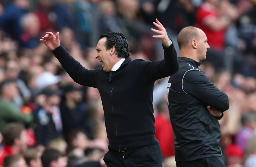 详细阅读:开云体育官网-里尔发布备战花絮,转会期伤情更新,德甲任务艰巨,数据趋势出现新变化的简单介绍-开云体育官网 开云体育官网-里尔发布备战花絮,转会期伤情更新,德甲任务艰巨,数据趋势出现新变化的简单介绍-开云体育官网